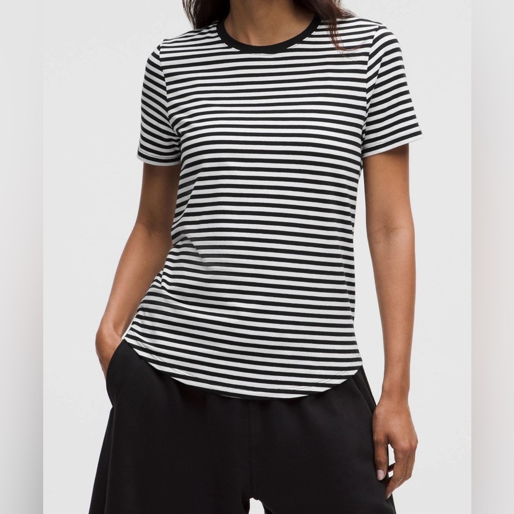 Lululemon athletic Love Crewneck T-Shirt Black White Striped Tee M L 10
